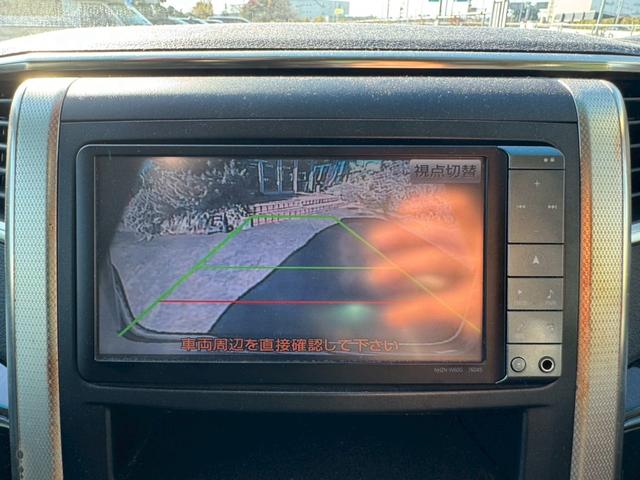 ヴェルファイア ２．４Ｚ　プラチナセレクションＩＩ　タイプゴールド　ナビ／Ｂモニター／両側電動スライドドア／ＥＴＣ／ドライブレコーダー／スマートプッシュスタート／横滑り防止／オートライト／電格ミラー／パワーウィンドウ／純正アルミホイール（33枚目）