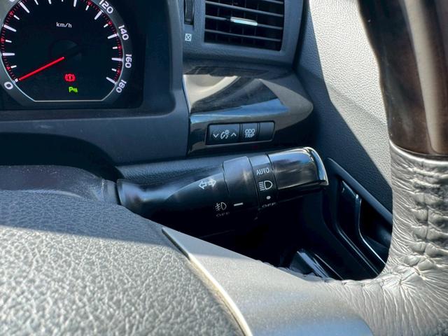 ヴェルファイア ２．４Ｚ　プラチナセレクションＩＩ　タイプゴールド　ナビ／Ｂモニター／両側電動スライドドア／ＥＴＣ／ドライブレコーダー／スマートプッシュスタート／横滑り防止／オートライト／電格ミラー／パワーウィンドウ／純正アルミホイール（36枚目）