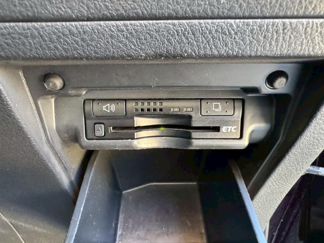 ヴェルファイア ２．４Ｚ　プラチナセレクションＩＩ　タイプゴールド　ナビ／Ｂモニター／両側電動スライドドア／ＥＴＣ／ドライブレコーダー／スマートプッシュスタート／横滑り防止／オートライト／電格ミラー／パワーウィンドウ／純正アルミホイール（39枚目）