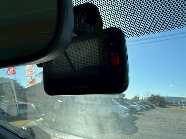 ヴェルファイア ２．４Ｚ　プラチナセレクションＩＩ　タイプゴールド　ナビ／Ｂモニター／両側電動スライドドア／ＥＴＣ／ドライブレコーダー／スマートプッシュスタート／横滑り防止／オートライト／電格ミラー／パワーウィンドウ／純正アルミホイール（40枚目）