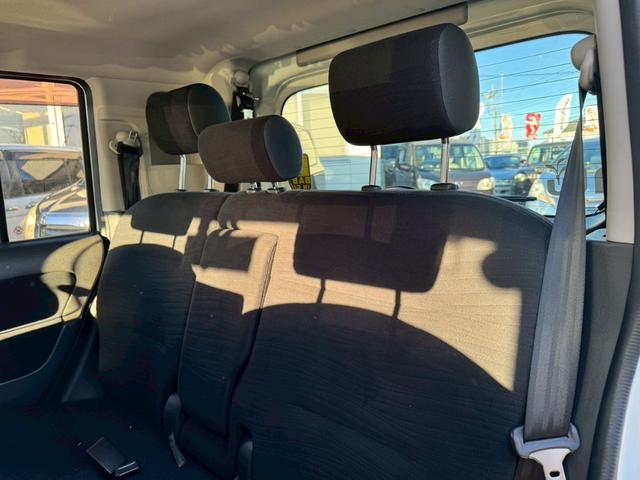 キューブ １５Ｘ　Ｍセレクション　社外ナビ／社外１５インチアルミホイール／ＨＩＤヘッドライト／マニュアルエアコン／ＥＴＣ／スマートキー／プッシュスタート／スペアキー／運転席助手席エアバック／ユーザー買取車（28枚目）