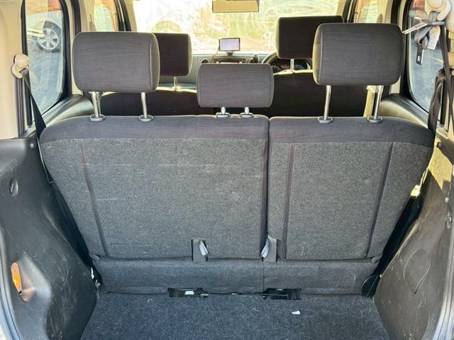 キューブ １５Ｘ　Ｍセレクション　社外ナビ／社外１５インチアルミホイール／ＨＩＤヘッドライト／マニュアルエアコン／ＥＴＣ／スマートキー／プッシュスタート／スペアキー／運転席助手席エアバック／ユーザー買取車（30枚目）