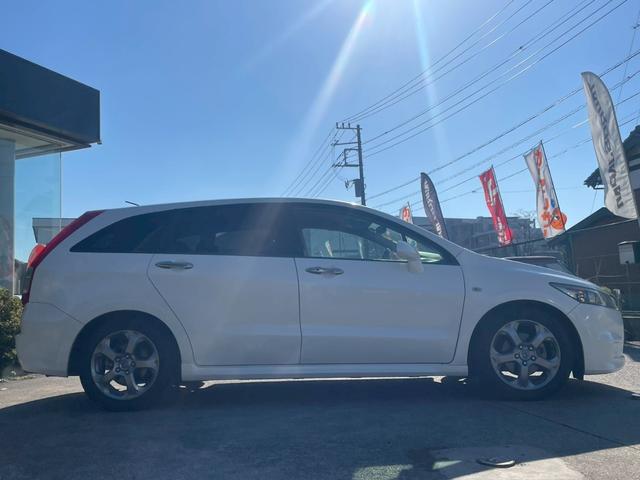 ストリーム ＲＳＺ　ナビ／Ｂモニター／ＥＴＣ／パドルシフト／クルーズコントロール／オートライト／電格ミラー／パワーウィンドウ／パワーステアリング／シガーソケット／スペアキー／純正アルミホイール（8枚目）