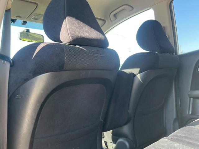 ストリーム ＲＳＺ　ナビ／Ｂモニター／ＥＴＣ／パドルシフト／クルーズコントロール／オートライト／電格ミラー／パワーウィンドウ／パワーステアリング／シガーソケット／スペアキー／純正アルミホイール（29枚目）