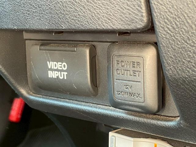 ストリーム ＲＳＺ　ナビ／Ｂモニター／ＥＴＣ／パドルシフト／クルーズコントロール／オートライト／電格ミラー／パワーウィンドウ／パワーステアリング／シガーソケット／スペアキー／純正アルミホイール（46枚目）