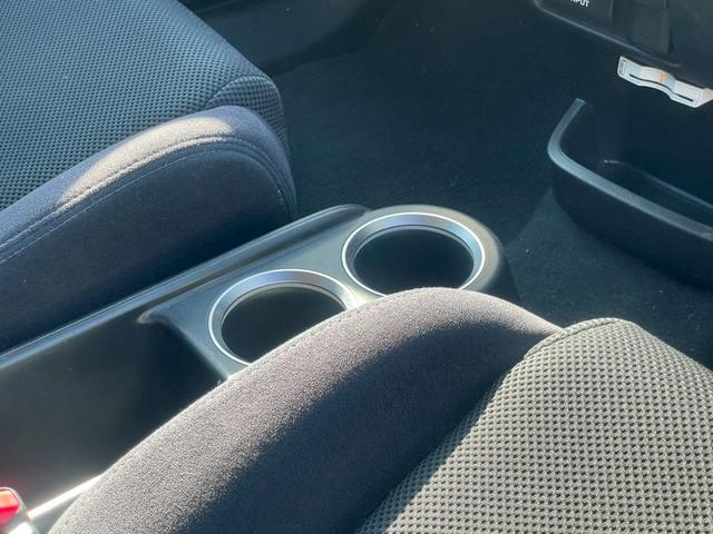 ストリーム ＲＳＺ　ナビ／Ｂモニター／ＥＴＣ／パドルシフト／クルーズコントロール／オートライト／電格ミラー／パワーウィンドウ／パワーステアリング／シガーソケット／スペアキー／純正アルミホイール（48枚目）