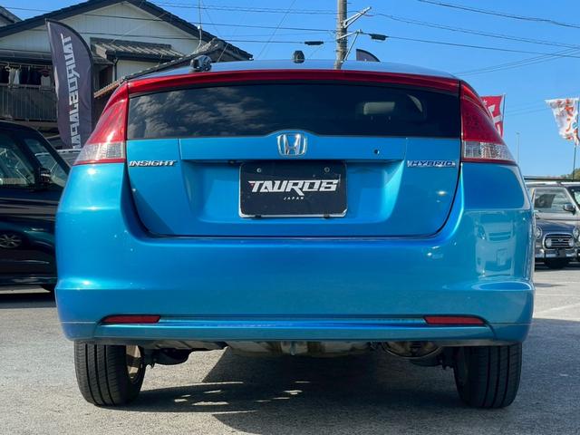 インサイト ＬＳ　ナビ／テレビ／Ｂモニター／ＥＴＣ／パドルシフト／横滑り防止／オートエアコン／オートライト／電格ミラー／パワーウィンドウ／シガーソケット／スペアキー／純正アルミホイール（10枚目）