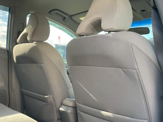 インサイト ＬＳ　ナビ／テレビ／Ｂモニター／ＥＴＣ／パドルシフト／横滑り防止／オートエアコン／オートライト／電格ミラー／パワーウィンドウ／シガーソケット／スペアキー／純正アルミホイール（26枚目）