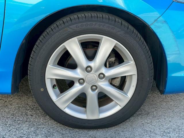 インサイト ＬＳ　ナビ／テレビ／Ｂモニター／ＥＴＣ／パドルシフト／横滑り防止／オートエアコン／オートライト／電格ミラー／パワーウィンドウ／シガーソケット／スペアキー／純正アルミホイール（50枚目）