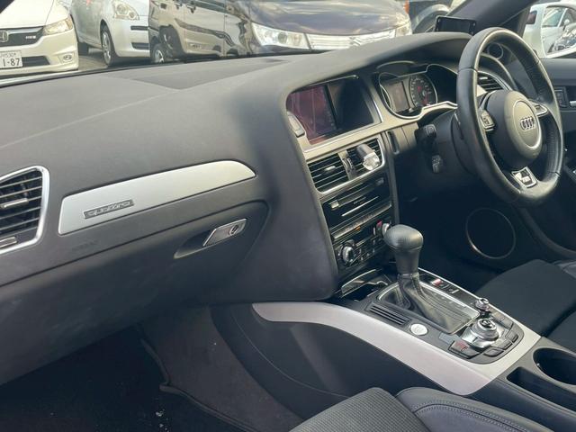 A4アバント 2.0TFSIクワトロスポーツ Sラインパッケージ サンルーフ/ナビ/Bモニター/Bluetooth/ETC/ドライブレコーダー/パドルシフト/クルーズコントロール/パワーシート/ハーフレザー/オートライト/スペアキー/純正アルミホイール(20枚目)