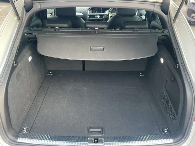 A4アバント 2.0TFSIクワトロスポーツ Sラインパッケージ サンルーフ/ナビ/Bモニター/Bluetooth/ETC/ドライブレコーダー/パドルシフト/クルーズコントロール/パワーシート/ハーフレザー/オートライト/スペアキー/純正アルミホイール(30枚目)