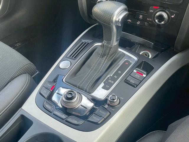 A4アバント 2.0TFSIクワトロスポーツ Sラインパッケージ サンルーフ/ナビ/Bモニター/Bluetooth/ETC/ドライブレコーダー/パドルシフト/クルーズコントロール/パワーシート/ハーフレザー/オートライト/スペアキー/純正アルミホイール(37枚目)