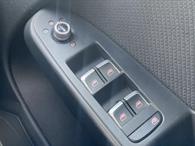 A4アバント 2.0TFSIクワトロスポーツ Sラインパッケージ サンルーフ/ナビ/Bモニター/Bluetooth/ETC/ドライブレコーダー/パドルシフト/クルーズコントロール/パワーシート/ハーフレザー/オートライト/スペアキー/純正アルミホイール(44枚目)