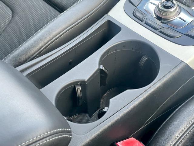 A4アバント 2.0TFSIクワトロスポーツ Sラインパッケージ サンルーフ/ナビ/Bモニター/Bluetooth/ETC/ドライブレコーダー/パドルシフト/クルーズコントロール/パワーシート/ハーフレザー/オートライト/スペアキー/純正アルミホイール(51枚目)