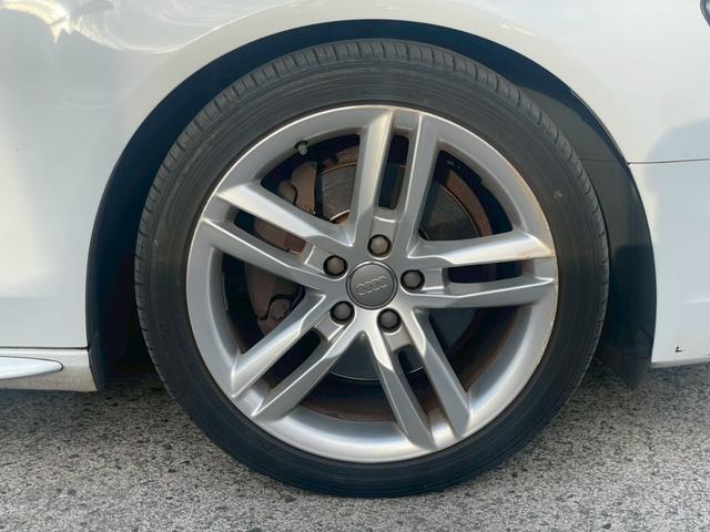 A4アバント 2.0TFSIクワトロスポーツ Sラインパッケージ サンルーフ/ナビ/Bモニター/Bluetooth/ETC/ドライブレコーダー/パドルシフト/クルーズコントロール/パワーシート/ハーフレザー/オートライト/スペアキー/純正アルミホイール(54枚目)