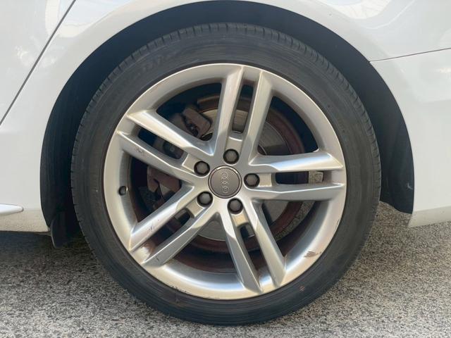 A4アバント 2.0TFSIクワトロスポーツ Sラインパッケージ サンルーフ/ナビ/Bモニター/Bluetooth/ETC/ドライブレコーダー/パドルシフト/クルーズコントロール/パワーシート/ハーフレザー/オートライト/スペアキー/純正アルミホイール(56枚目)