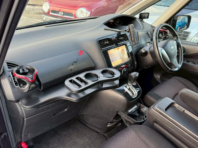 セレナ ハイウェイスター　Ｖセレクション　社外エアロ／バックカメラ／フルセグＴＶ／フリップダウンモニター／純正アルミホイール／ＬＥＤヘッドライト／ＥＴＣ／社外マフラー／社外車高調／タワーバー／シーケンシャルウインカー／レーダー／社外グリル（21枚目）