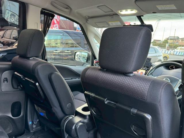 セレナ ハイウェイスター　Ｖセレクション　社外エアロ／バックカメラ／フルセグＴＶ／フリップダウンモニター／純正アルミホイール／ＬＥＤヘッドライト／ＥＴＣ／社外マフラー／社外車高調／タワーバー／シーケンシャルウインカー／レーダー／社外グリル（25枚目）