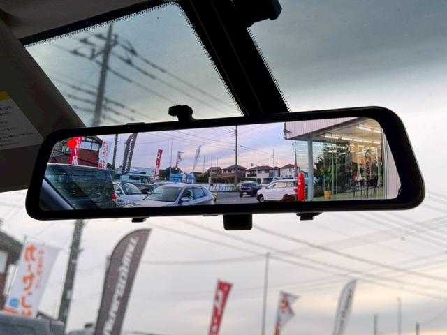 セレナ ハイウェイスター　Ｖセレクション　社外エアロ／バックカメラ／フルセグＴＶ／フリップダウンモニター／純正アルミホイール／ＬＥＤヘッドライト／ＥＴＣ／社外マフラー／社外車高調／タワーバー／シーケンシャルウインカー／レーダー／社外グリル（45枚目）