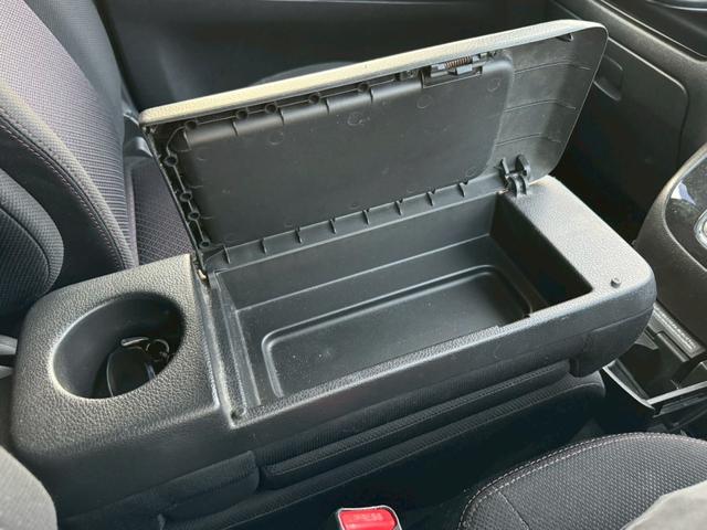 セレナ ハイウェイスター　Ｖセレクション　社外エアロ／バックカメラ／フルセグＴＶ／フリップダウンモニター／純正アルミホイール／ＬＥＤヘッドライト／ＥＴＣ／社外マフラー／社外車高調／タワーバー／シーケンシャルウインカー／レーダー／社外グリル（49枚目）