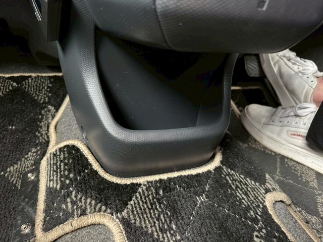 ソリオバンディット Ｊスタイル　社外ナビ／バックカメラ／両側電動スライドドア／ＴＶ／ＨＩＤヘッドライト／社外１５インチアルミホイール／オートマニュアルエアコン／ＥＴＣ　／スマートキー／プッシュスタート（48枚目）