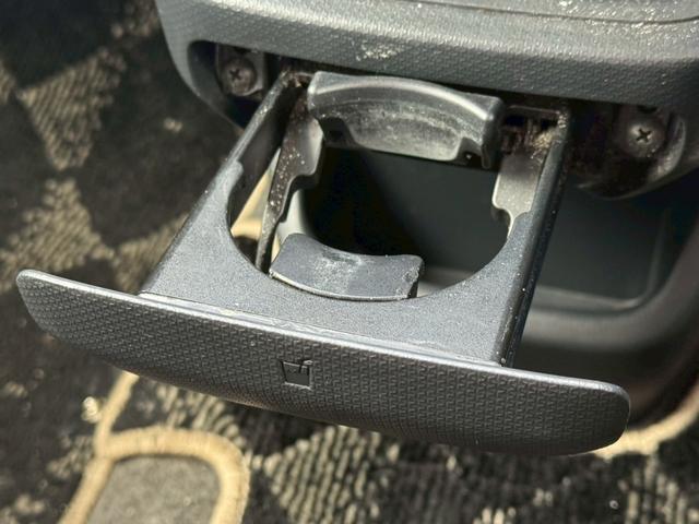 ソリオバンディット Ｊスタイル　社外ナビ／バックカメラ／両側電動スライドドア／ＴＶ／ＨＩＤヘッドライト／社外１５インチアルミホイール／オートマニュアルエアコン／ＥＴＣ　／スマートキー／プッシュスタート（49枚目）