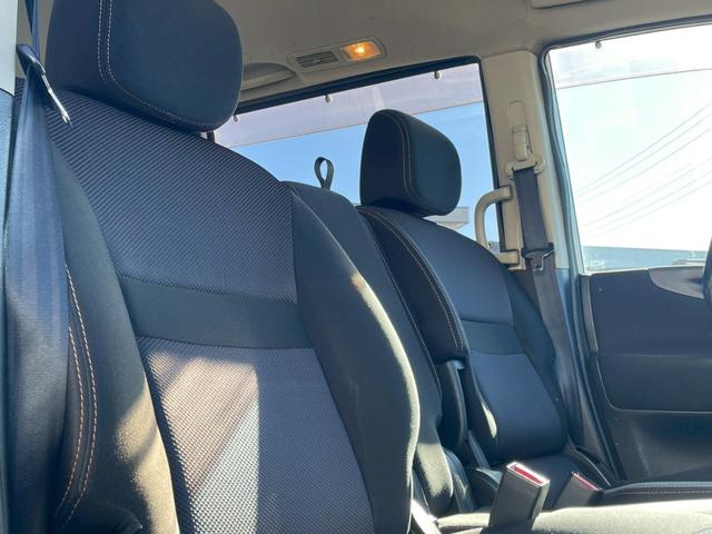 セレナ ハイウェイスター Vセレクション ナビ/テレビ/フリップダウンモニター/ETC/両側電動スライドドア/オートエアコン/電動格納ミラー/パワーウィンドウ/パワーステアリング/シガーソケット/純正アルミホイール(18枚目)