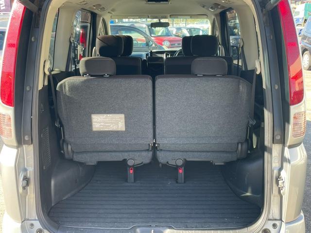 セレナ ハイウェイスター Vセレクション ナビ/テレビ/フリップダウンモニター/ETC/両側電動スライドドア/オートエアコン/電動格納ミラー/パワーウィンドウ/パワーステアリング/シガーソケット/純正アルミホイール(32枚目)