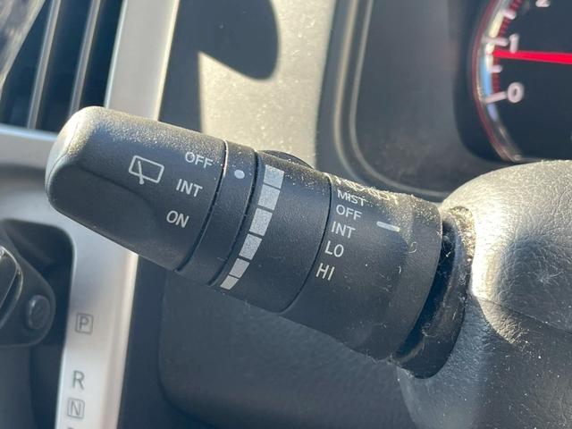 セレナ ハイウェイスター Vセレクション ナビ/テレビ/フリップダウンモニター/ETC/両側電動スライドドア/オートエアコン/電動格納ミラー/パワーウィンドウ/パワーステアリング/シガーソケット/純正アルミホイール(40枚目)