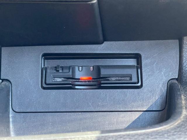 セレナ ハイウェイスター Vセレクション ナビ/テレビ/フリップダウンモニター/ETC/両側電動スライドドア/オートエアコン/電動格納ミラー/パワーウィンドウ/パワーステアリング/シガーソケット/純正アルミホイール(43枚目)