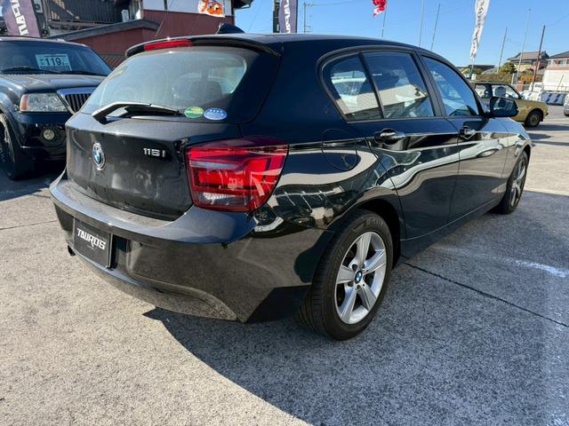 １シリーズ １１６ｉ　スポーツ　ＥＴＣ／スペアキー／スマートプッシュスタート／オートエアコン／オートライト／パワーウィンドウ／パワーステアリング／エアバック／ドリンクホルダー／純正アルミホイール（9枚目）