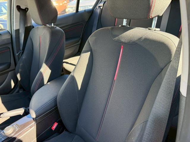 １シリーズ １１６ｉ　スポーツ　ＥＴＣ／スペアキー／スマートプッシュスタート／オートエアコン／オートライト／パワーウィンドウ／パワーステアリング／エアバック／ドリンクホルダー／純正アルミホイール（21枚目）