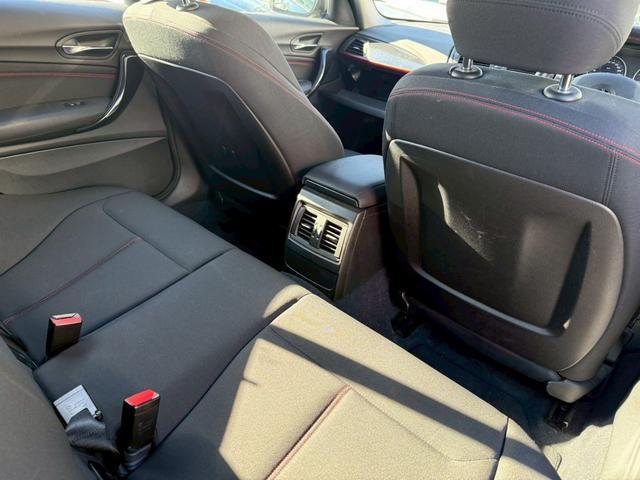 １シリーズ １１６ｉ　スポーツ　ＥＴＣ／スペアキー／スマートプッシュスタート／オートエアコン／オートライト／パワーウィンドウ／パワーステアリング／エアバック／ドリンクホルダー／純正アルミホイール（25枚目）