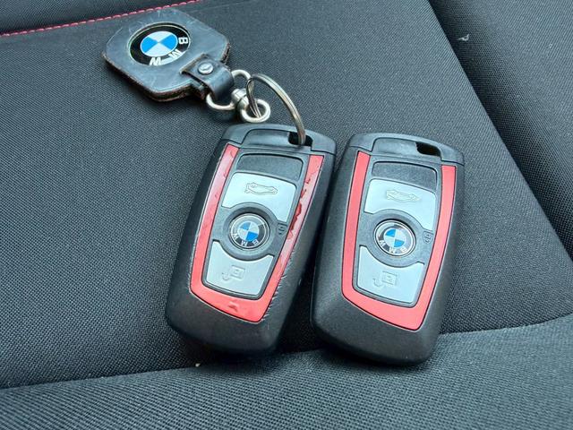 １シリーズ １１６ｉ　スポーツ　ＥＴＣ／スペアキー／スマートプッシュスタート／オートエアコン／オートライト／パワーウィンドウ／パワーステアリング／エアバック／ドリンクホルダー／純正アルミホイール（40枚目）