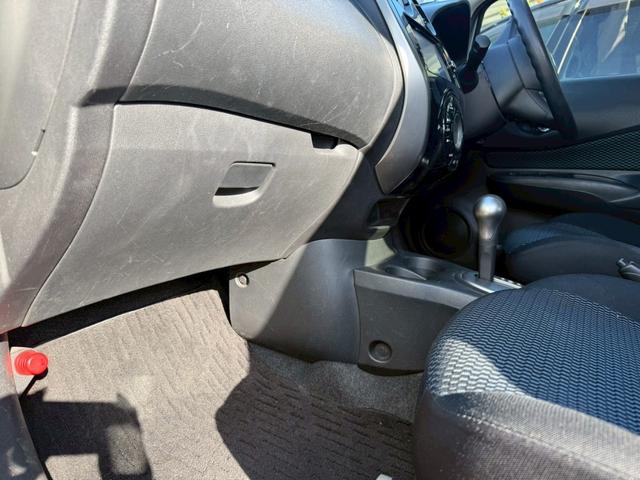 ノート Ｘ　ＤＩＧ－Ｓ　ユーザー買取車／バックカメラ／ＴＶ／純正１５インチアルミホイール／ＨＩＤヘッドライト／ＥＴＣ／スマートキー／プッシュスタート／スペアキー／オートマニュアルエアコン（21枚目）