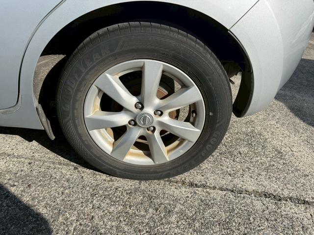 ノート Ｘ　ＤＩＧ－Ｓ　ユーザー買取車／バックカメラ／ＴＶ／純正１５インチアルミホイール／ＨＩＤヘッドライト／ＥＴＣ／スマートキー／プッシュスタート／スペアキー／オートマニュアルエアコン（44枚目）