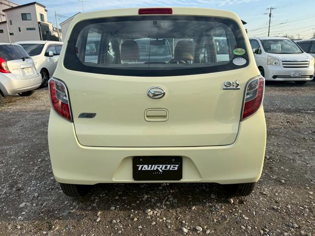 ミライース Ｌ　メモリアルエディション　アイドリングストップ／マニュアルエアコン／レベライザー／シガーソケット／パワーウィンドウ／パワーステアリング／スマートキー／フルフラット／運転席エアバック／助手席エアバック／バイザー（12枚目）