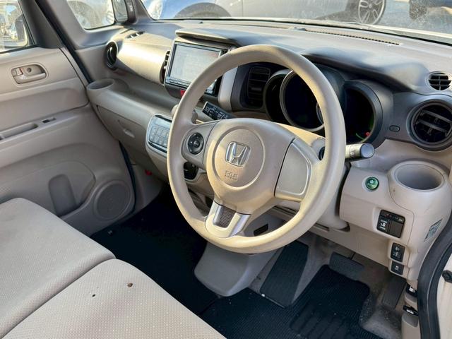 Ｎ－ＢＯＸ Ｇ・Ｌパッケージ　ナビ　バックモニター　オートエアコン　　ＥＴＣ　アクセサリーソケット　レベライザー　　パワースライドドア　電動格納ドアミラー　パワーステアリング　パワーウィンドウ　バイザー（15枚目）