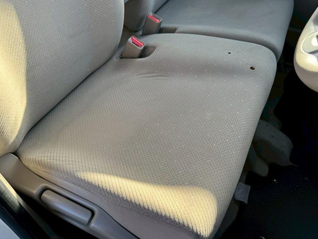 Ｎ－ＢＯＸ Ｇ・Ｌパッケージ　ナビ　バックモニター　オートエアコン　　ＥＴＣ　アクセサリーソケット　レベライザー　　パワースライドドア　電動格納ドアミラー　パワーステアリング　パワーウィンドウ　バイザー（18枚目）