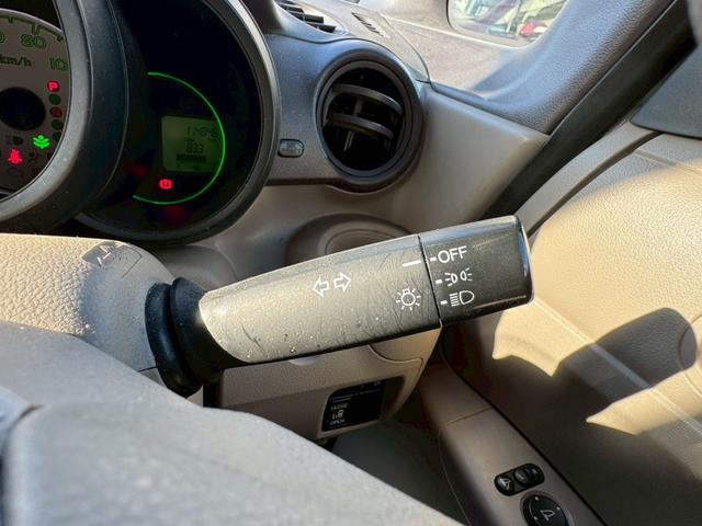 Ｎ－ＢＯＸ Ｇ・Ｌパッケージ　ナビ　バックモニター　オートエアコン　　ＥＴＣ　アクセサリーソケット　レベライザー　　パワースライドドア　電動格納ドアミラー　パワーステアリング　パワーウィンドウ　バイザー（33枚目）