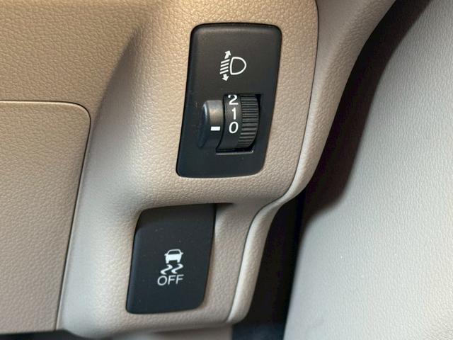 Ｎ－ＢＯＸ Ｇ・Ｌパッケージ　ナビ　バックモニター　オートエアコン　　ＥＴＣ　アクセサリーソケット　レベライザー　　パワースライドドア　電動格納ドアミラー　パワーステアリング　パワーウィンドウ　バイザー（43枚目）