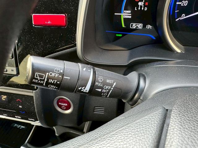 フィットハイブリッド Ｆパッケージ　コンフォートエディション　１オーナーユーザー買取車／バックカメラ／社外アルミホイール／ＬＥＤヘッドライト／ＴＶ／ＥＴＣ／スマートキー／プッシュスタート／オートマニュアルエアコン（32枚目）
