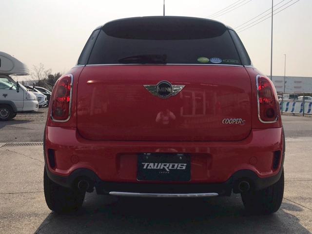 ＭＩＮＩ クーパーＳ　クロスオーバー　禁煙車／プッシュスタート／純正１８インチＡＷ／ＥＴＣ／オートエアコン／シガーソケット／ツートンカラー／ルーフレール（7枚目）