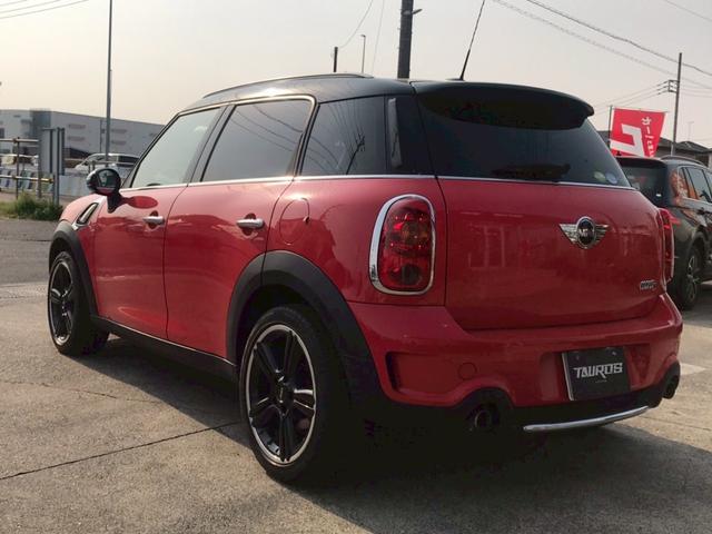 ＭＩＮＩ クーパーＳ　クロスオーバー　禁煙車／プッシュスタート／純正１８インチＡＷ／ＥＴＣ／オートエアコン／シガーソケット／ツートンカラー／ルーフレール（8枚目）