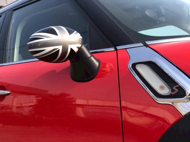 ＭＩＮＩ クーパーＳ　クロスオーバー　禁煙車／プッシュスタート／純正１８インチＡＷ／ＥＴＣ／オートエアコン／シガーソケット／ツートンカラー／ルーフレール（40枚目）