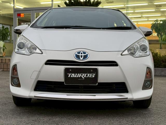 アクア Ｌ　社外ナビ／純正１７インチアルミホイール／バックカメラ／ＬＥＤヘッドライト／オートマニュアルエアコン／ＥＴＣ／ユーザー買取車両／ワンオーナー車／スマートキー／エアバック（5枚目）