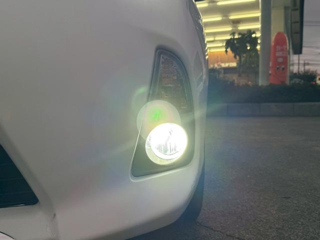 アクア Ｌ　社外ナビ／純正１７インチアルミホイール／バックカメラ／ＬＥＤヘッドライト／オートマニュアルエアコン／ＥＴＣ／ユーザー買取車両／ワンオーナー車／スマートキー／エアバック（14枚目）