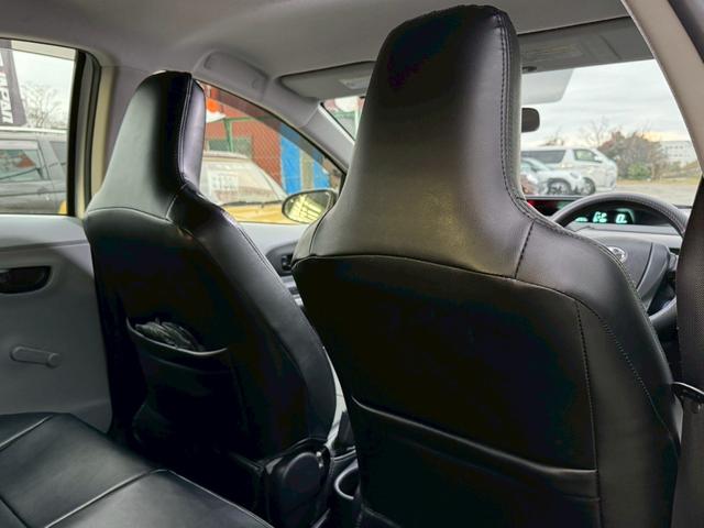 アクア Ｌ　社外ナビ／純正１７インチアルミホイール／バックカメラ／ＬＥＤヘッドライト／オートマニュアルエアコン／ＥＴＣ／ユーザー買取車両／ワンオーナー車／スマートキー／エアバック（24枚目）