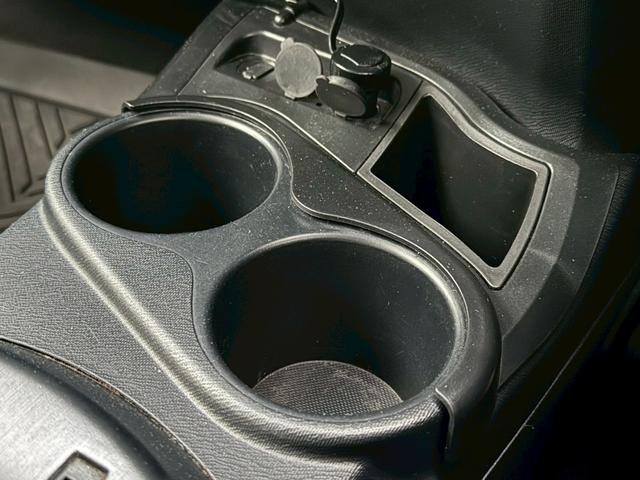 アクア Ｌ　社外ナビ／純正１７インチアルミホイール／バックカメラ／ＬＥＤヘッドライト／オートマニュアルエアコン／ＥＴＣ／ユーザー買取車両／ワンオーナー車／スマートキー／エアバック（42枚目）