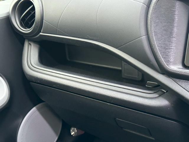 アクア Ｌ　社外ナビ／純正１７インチアルミホイール／バックカメラ／ＬＥＤヘッドライト／オートマニュアルエアコン／ＥＴＣ／ユーザー買取車両／ワンオーナー車／スマートキー／エアバック（45枚目）